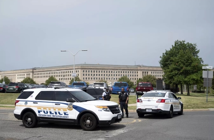 مقتل فتى وإصابة 3 آخرين بينهم ضابط شرطة إثر إطلاق نار في واشنطن