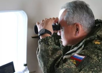 وزير الدفاع الروسي سيرغي شويغو يتفقد القوات المشاركة في العملية الخاصة في أوكرانيا