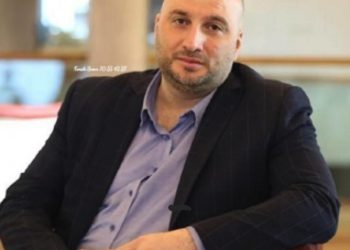 “الحاكم”… فوق الخراب!