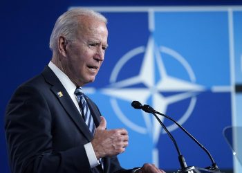 بايدن: واشنطن ستعزز وجودها العسكري في أوروبا