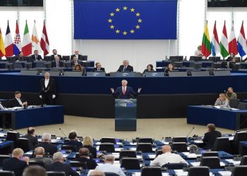 البرلمان الأوروبي يمنح أوكرانيا ومولدوفا صفة مرشح للاتحاد الأوروبي