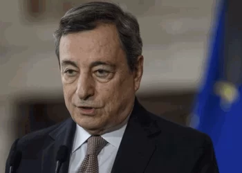 رئيس الوزراء الإيطالي ماريو دراغي يقدّم استقالته إلى الرئيس
