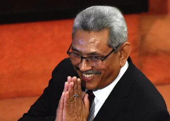 رئيس سريلانكا الهارب يتوجه من جزر المالديف إلى السعودية