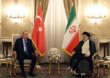 توقيع اتفاقيات تعاون في مجالات التجارة والطاقة بين أنقرة وطهران