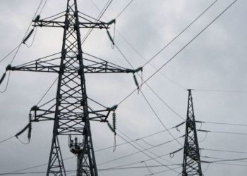 إيران تنجز مشاريع كهربائية في سوريا: متى يستيقظ ساسة لبنان؟