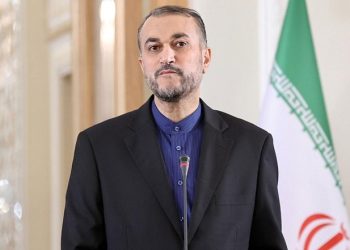 إيران تشغّل أجهزة الطرد المركزي من الجيل السادس رداً على عقوبات واشنطن