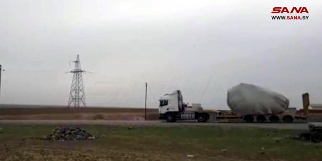 الاحتلال الأمريكي يدخل أسلحة وذخائر إلى قواعده غير الشرعية بريف الحسكة