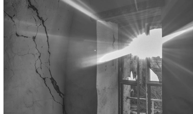 النوافذ تفتح من جديد بقلم عامر التل