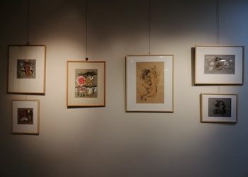 أسماء فيومي تسكب أساطيرها اليومية على “ورق”