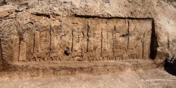 إطلاق حديقة أثرية في العراق تضمّ جداريات عمرها أكثر من 2700 عام