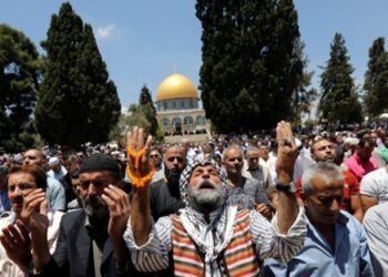 آلاف المرابطين يلبون نداء “الفجر العظيم” في المسجد الأقصى