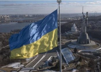 وسائل إعلام أوكرانية: وقوع عدة انفجارات في كييف بالقرب من مكتب زيلينسكي