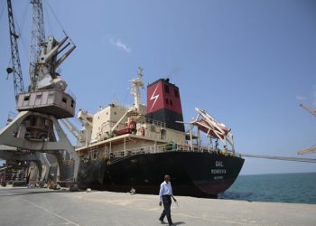 صنعاء: التحالف السعودي يحتجز سفينة وقود جديدة ويمنعها من الوصول إلى الحديدة