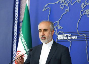 إيران تتهم بريطانيا بدعم “غرفة الحرب” ضد الشعب