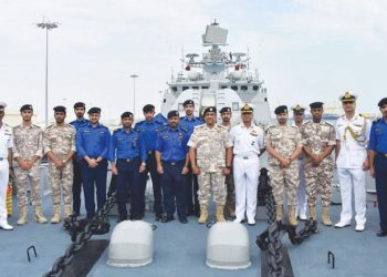 قطر تعتقل ضباطاً من البحرية الهندية بتهمة التجسس لمصلحة “إسرائيل”