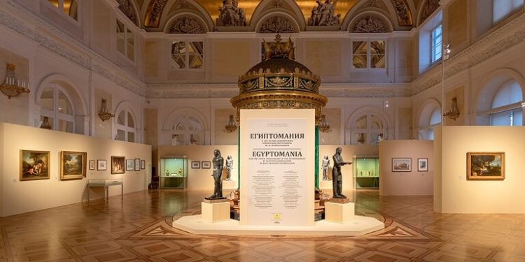 افتتاح معرض “Egyptomania” في متحف الأرميتاج