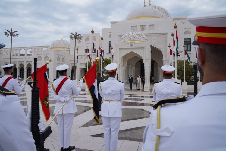 الرئيس السوري بشار الأسد يصل الإمارات العربية المتحدة في زيارة عمل