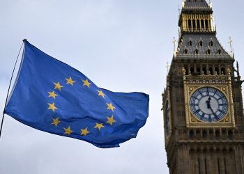 بوليتكو: ما الذي تحتاجه بريطانيا لتجاوز خروجها من الاتحاد الأوروبي؟