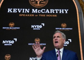 أزمة الديون: كرة نار تشعل السباق الرئاسي باكراً؟