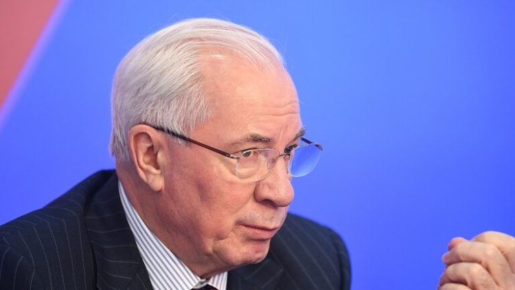 رئيس الوزراء الأوكراني الأسبق: “صنبور” الأموال من الولايات المتحدة سيجف قريبا