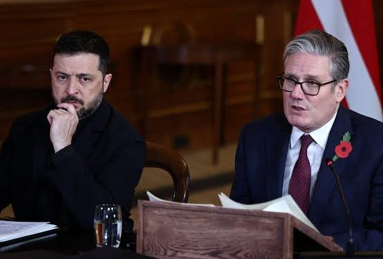 تمويل استمرار السياسة الفاشلة والميزانية العسكرية لأوكرانيا غسيل للاموال في المجاري