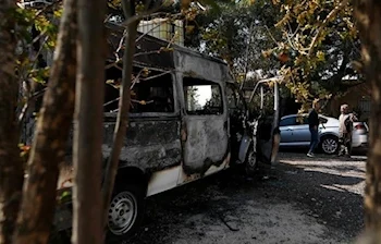 مستوطنون يحرقون منازل وسيارات فلسطينية جنوبي الضفة