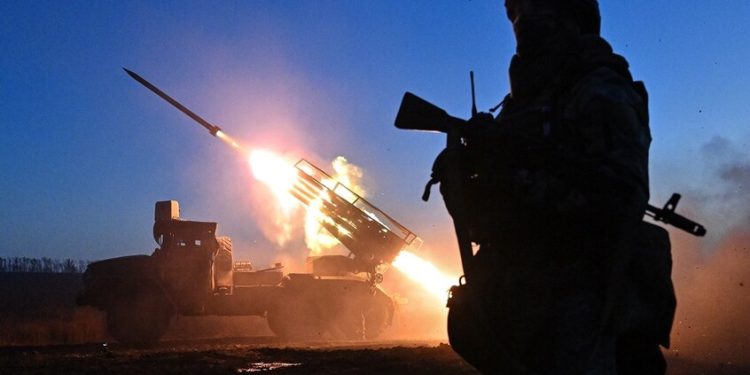 الدفاع الروسية: إصابة منصات إطلاق صواريخ “فلامينغو” أوكرانية بعيدة المدى