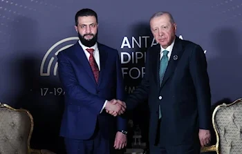 الشرع من «عالم توم برّاك»: نريد اتفاقاً مع إسرائيل سوريا