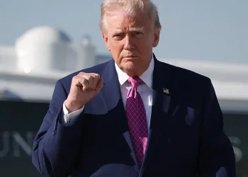 استطلاع: تراجع شعبية ترامب إلى أدنى مستوى من جراء التضخم والحرب على إيران