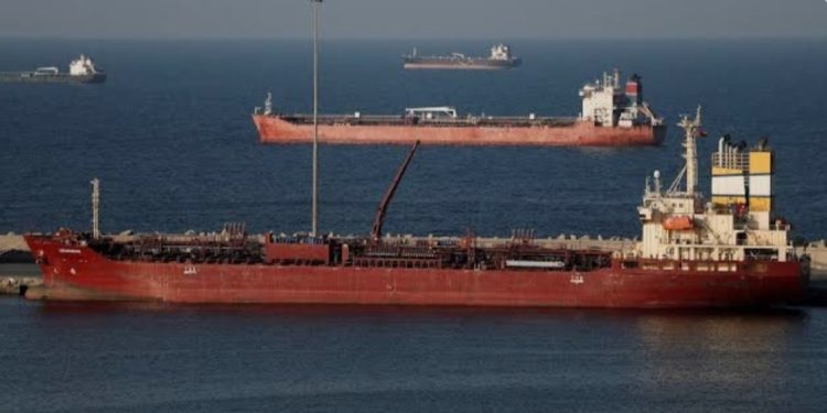“كيبلر”: تدفق النفط الخام من إيران يستمر نحو الصين رغم الحصار الأميركي