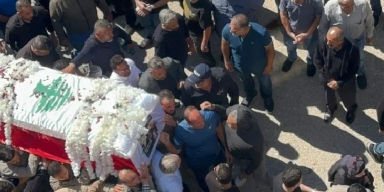 لبنان: الجسم الإعلامي وأهالي الجنوب يشيعون الشهيدة آمال خليل في البيسارية