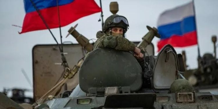 الدفاع الروسية تعلن تحرير بلدتين جديدتين شمال وشرق أوكرانيا