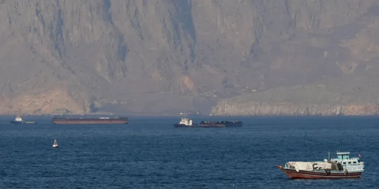 “فورتيكسا”: نحو 34 ناقلة نفط مرتبطة بإيران تجاوزت الحصار الأميركي منذ بدء فرضه