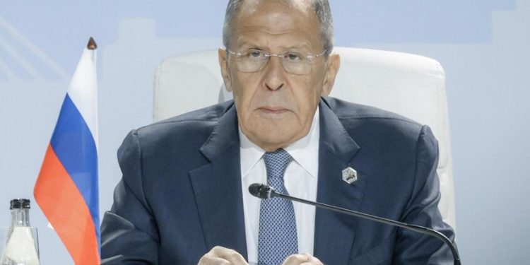 لافروف: التعاون الروسي الصيني ركيزة لاستقرار العالم ولا يستهدف دولا ثالثة
