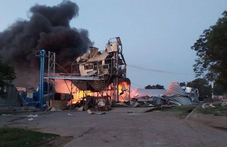 الدفاع الروسية: استهداف مراكز لوجستية يستخدمها الجيش الأوكراني في نيكولايف